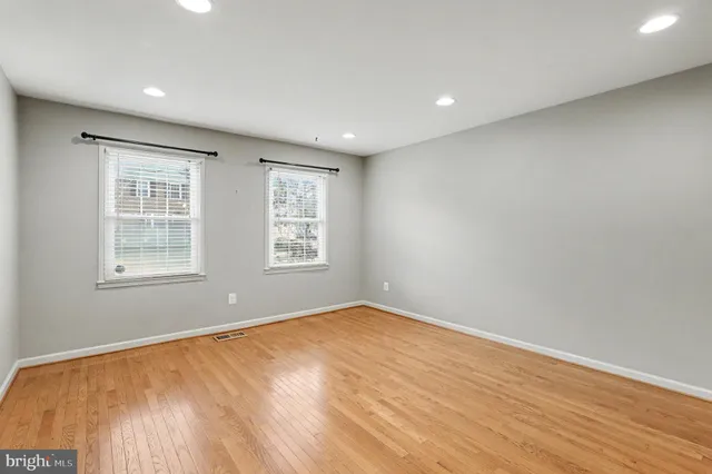 $2,700 | 3274 Applegate Court, Annandale, VA 22003