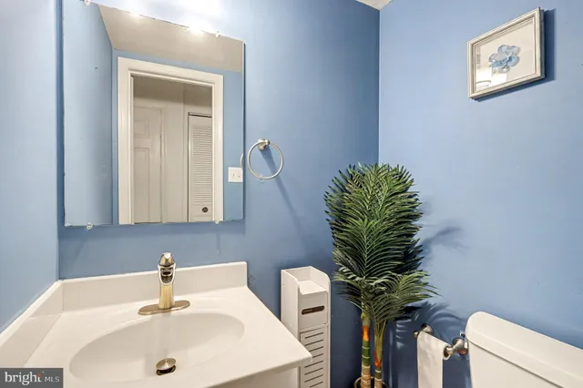 $2,700 | 3274 Applegate Court, Annandale, VA 22003