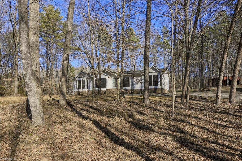 616 Kindley Road Thomasville, NC 27360 - Photo 2 of 30 Gallery Image 2