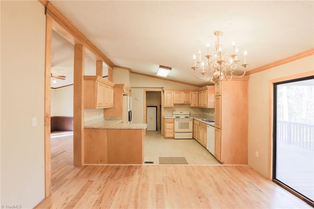 616 Kindley Road Thomasville, NC 27360 - Photo 15 of 30 Gallery Image 15