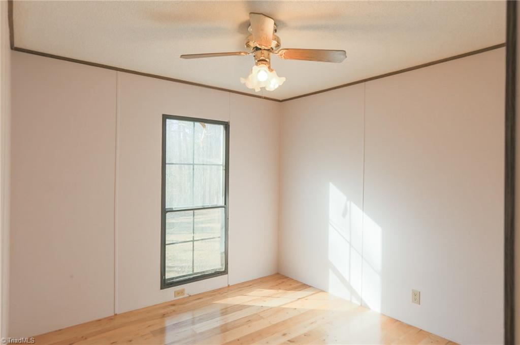 616 Kindley Road Thomasville, NC 27360 - Photo 24 of 30 Gallery Image 24