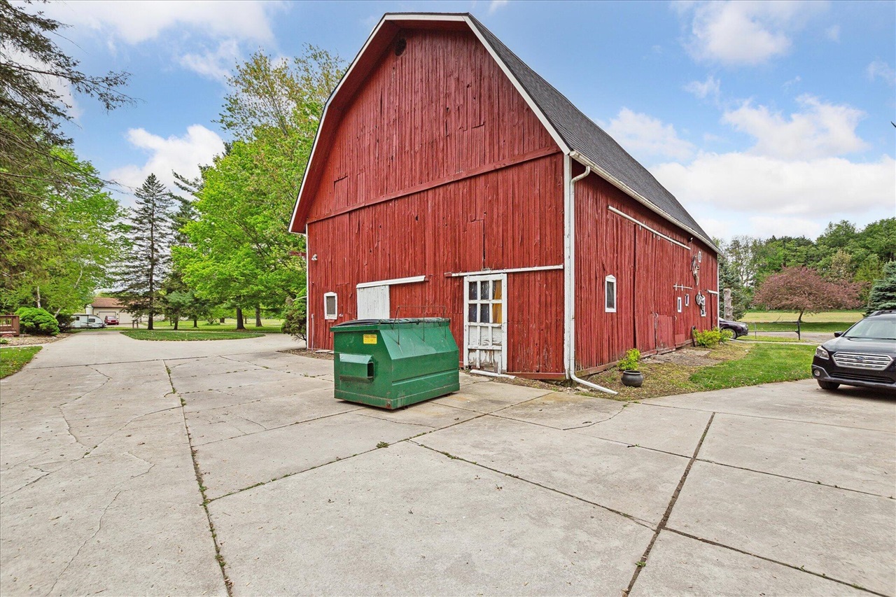 3650 Hogback Road Fowlerville, MI 48836 - Photo 87 of 99