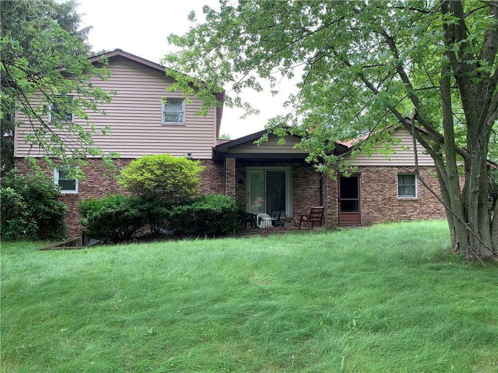 266 Center Grange Road Aliquippa, PA 15001 - Photo 2 of 9 Gallery Image 2