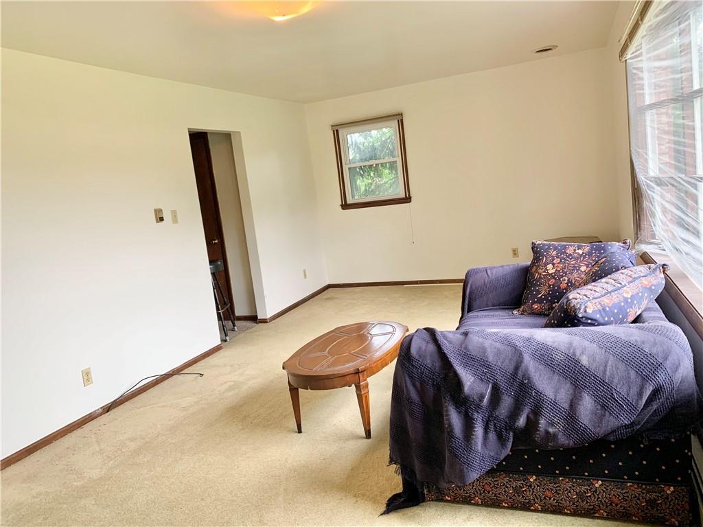 266 Center Grange Road Aliquippa, PA 15001 - Photo 4 of 9 Gallery Image 4
