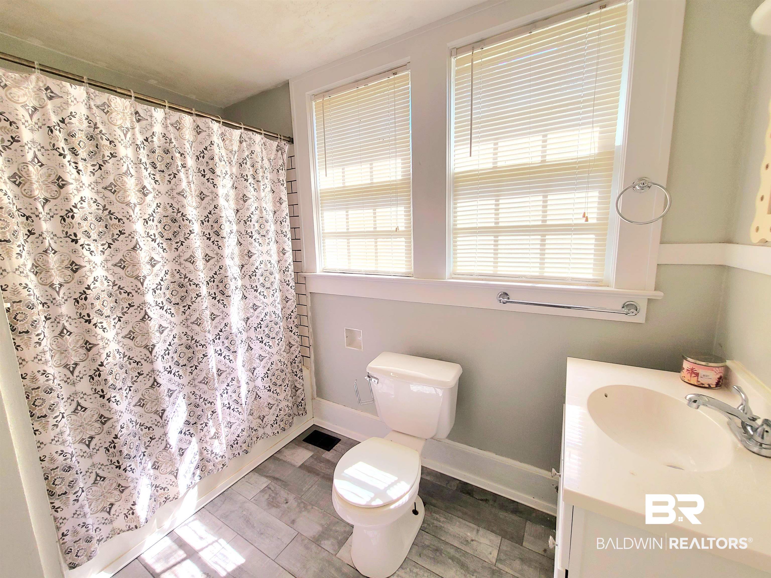 2158 Old Government Street Mobile, AL 36606 - Photo 11 of 34