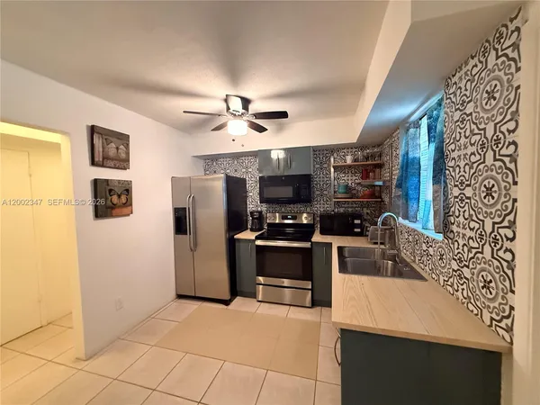 $1,950 | 1104 North 17th Court, Unit 107, Hollywood, FL 33020