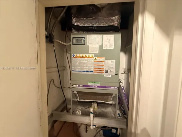 $1,950 | 1104 North 17th Court, Unit 107, Hollywood, FL 33020