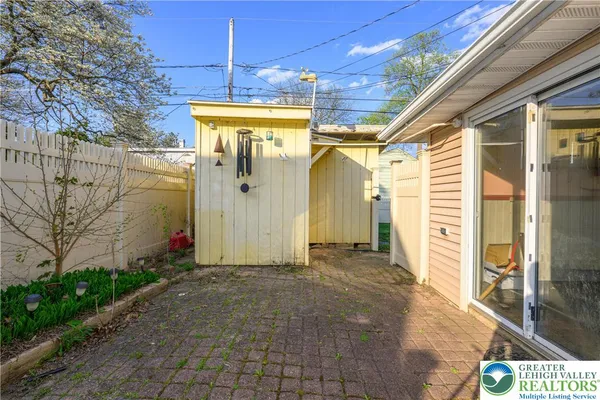 $250,000 | 2114 Fireside Drive, Bethlehem, PA 18018