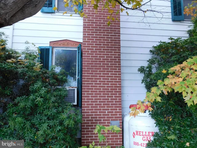 $144,900 | 100 North Fifth Street, Mifflintown, PA 17059