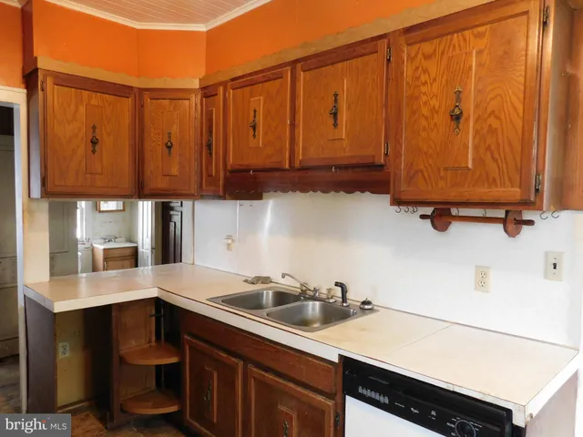 $144,900 | 100 North Fifth Street, Mifflintown, PA 17059