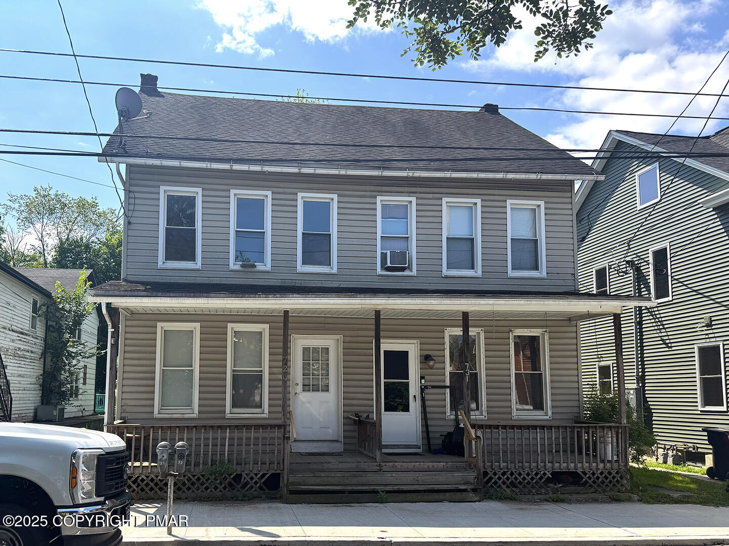 729 Ann Street Stroudsburg, PA 18360 - Photo 21 of 21 a front view of a house with a garden