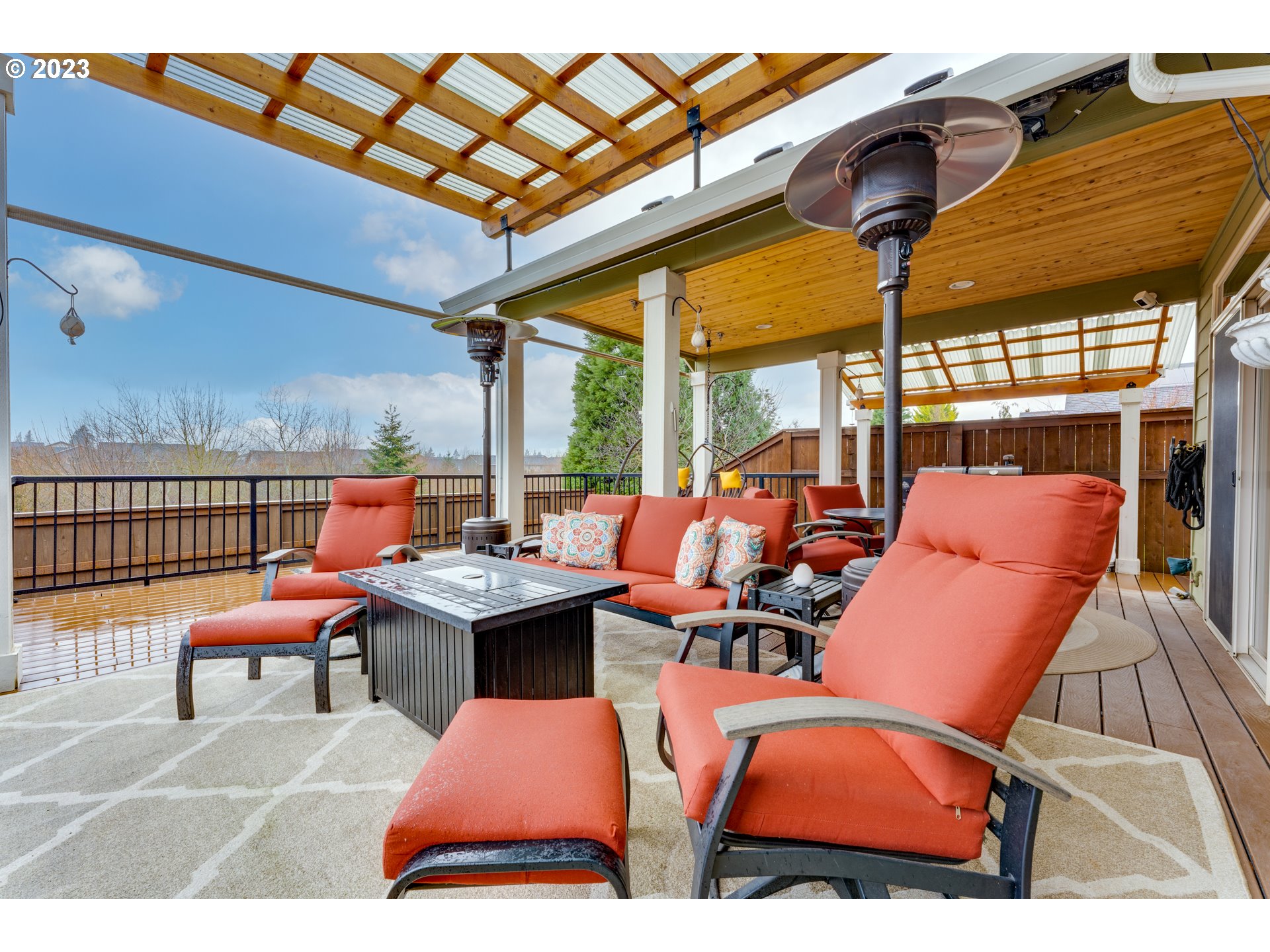 117 North 38th Place Ridgefield, WA 98642 - Photo 27 of 32 a outdoor view with a sitting space