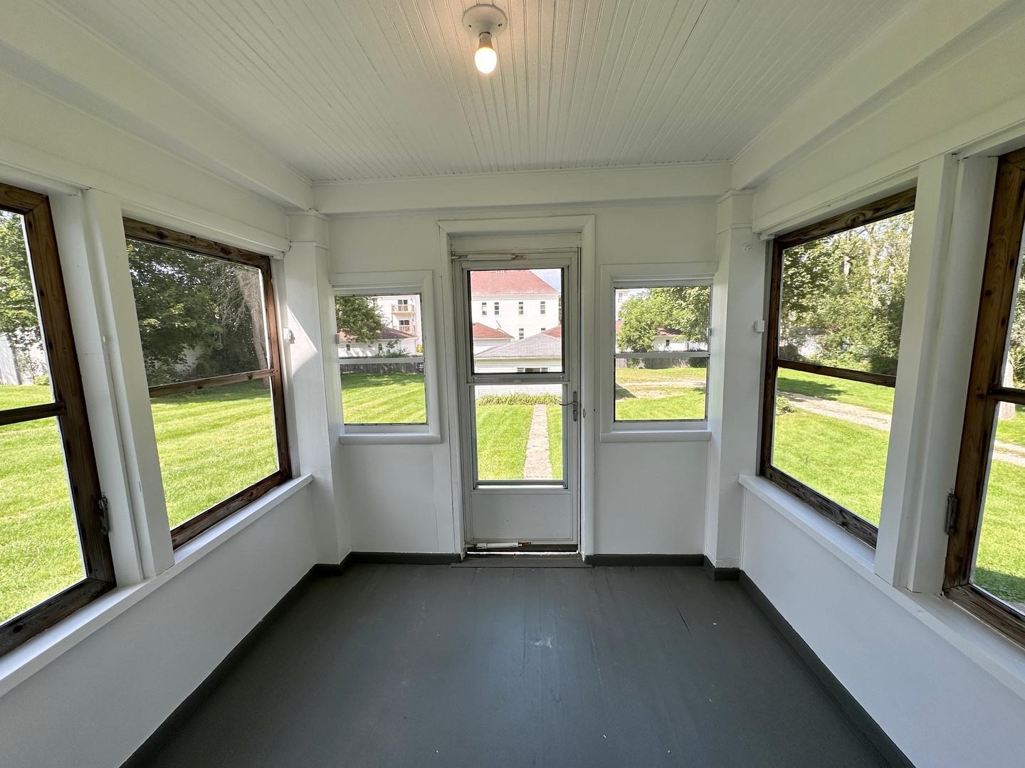 438 Ada Street, Unit 1 Cary, IL 60013 - Photo 26 of 28 Gallery Image 26