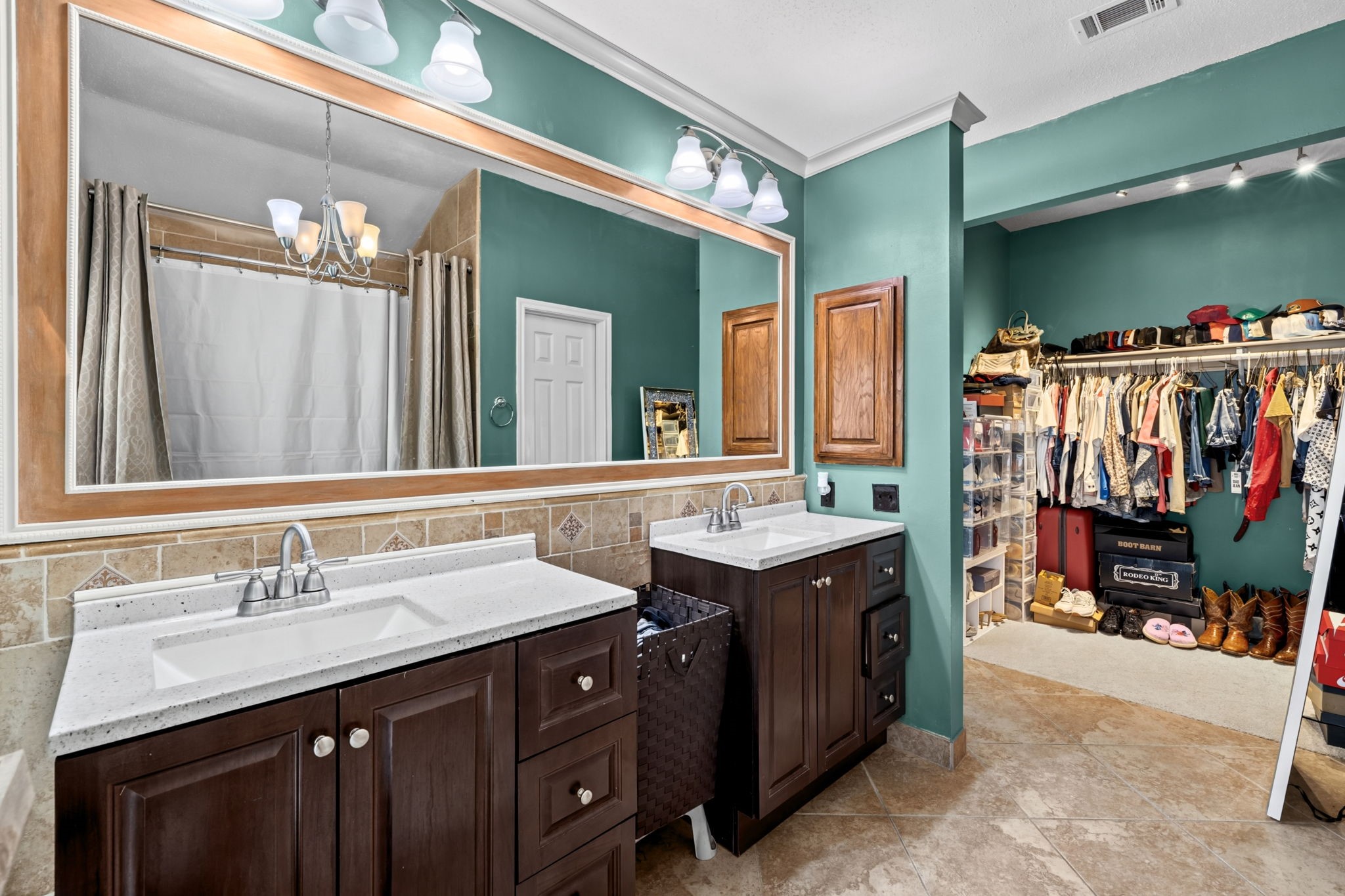3635 Beckett Ridge Drive Humble, TX 77396 - Photo 16 of 29 Primary Bath and Closet