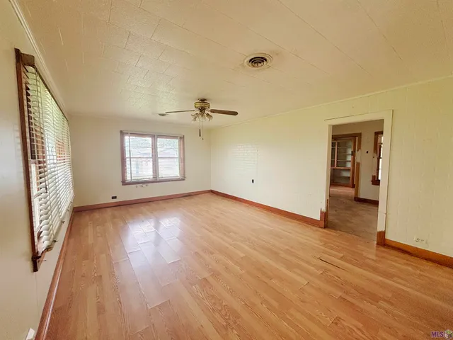 $79,900 | 201 North Oak Street, Lockport, LA 70374