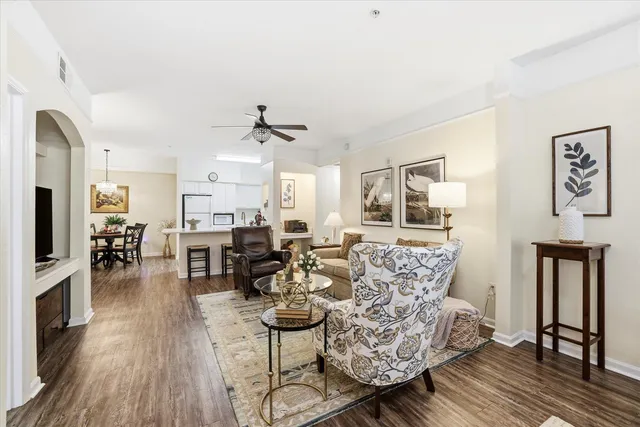 $2,300 | 2801 Chancellorsville Drive, Unit 917, Tallahassee, FL 32312