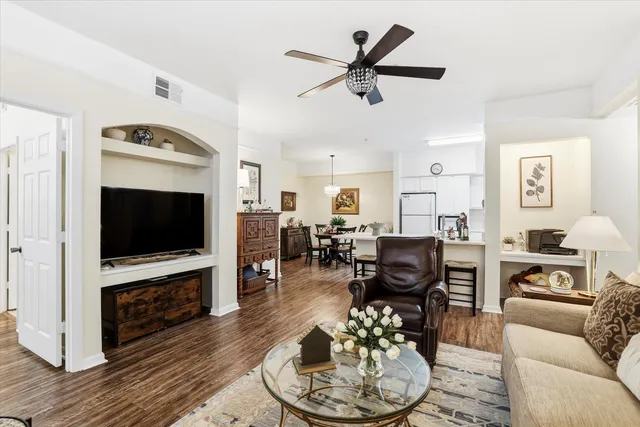 $2,300 | 2801 Chancellorsville Drive, Unit 917, Tallahassee, FL 32312