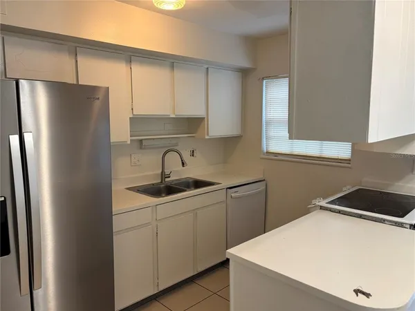 $1,299 | 5325 Curry Ford Road, Unit H101, Orlando, FL 32812