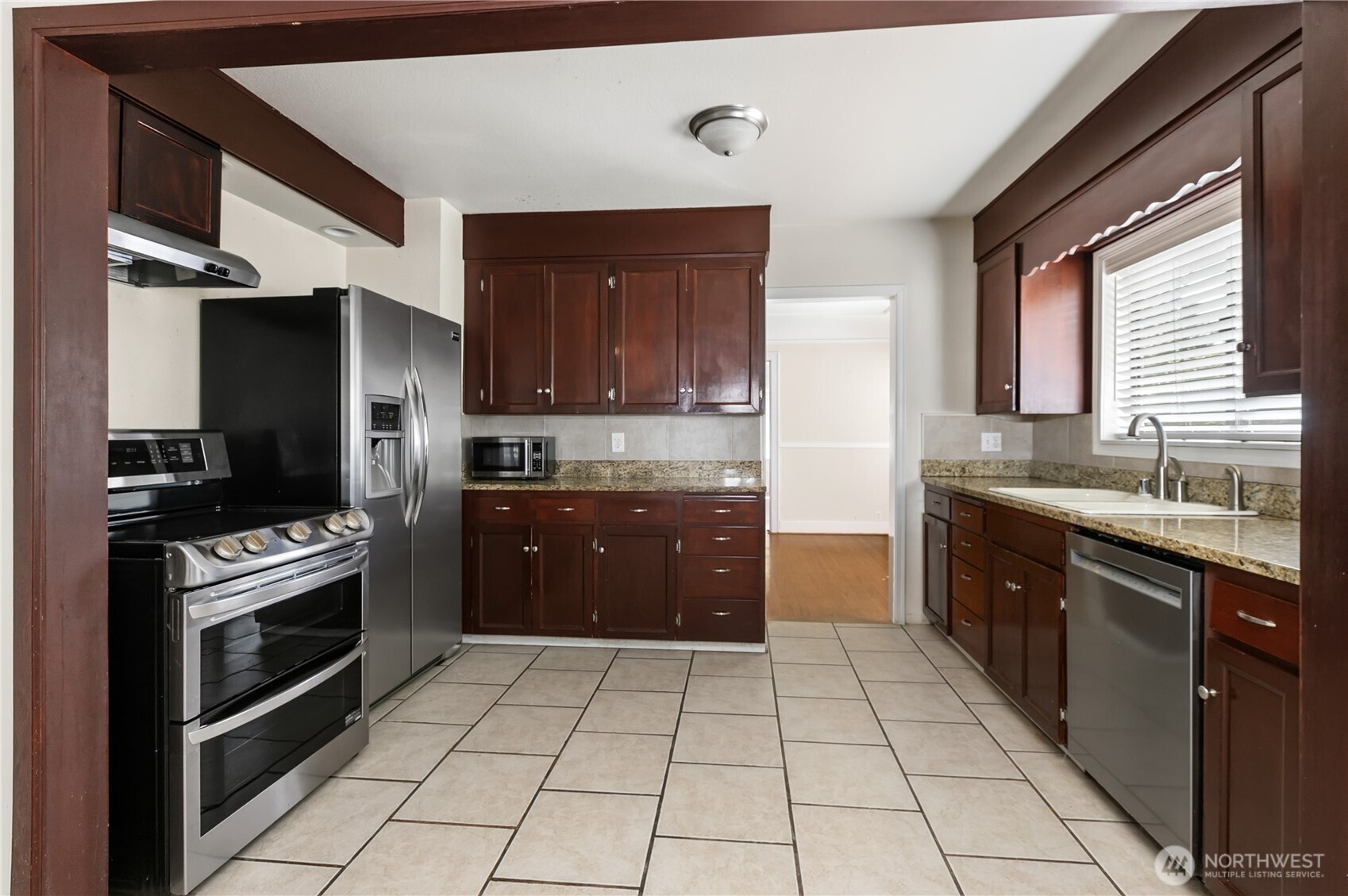 1319 196th Place Southeast Bothell, WA 98012 - Photo 13 of 35 Gallery Image 13