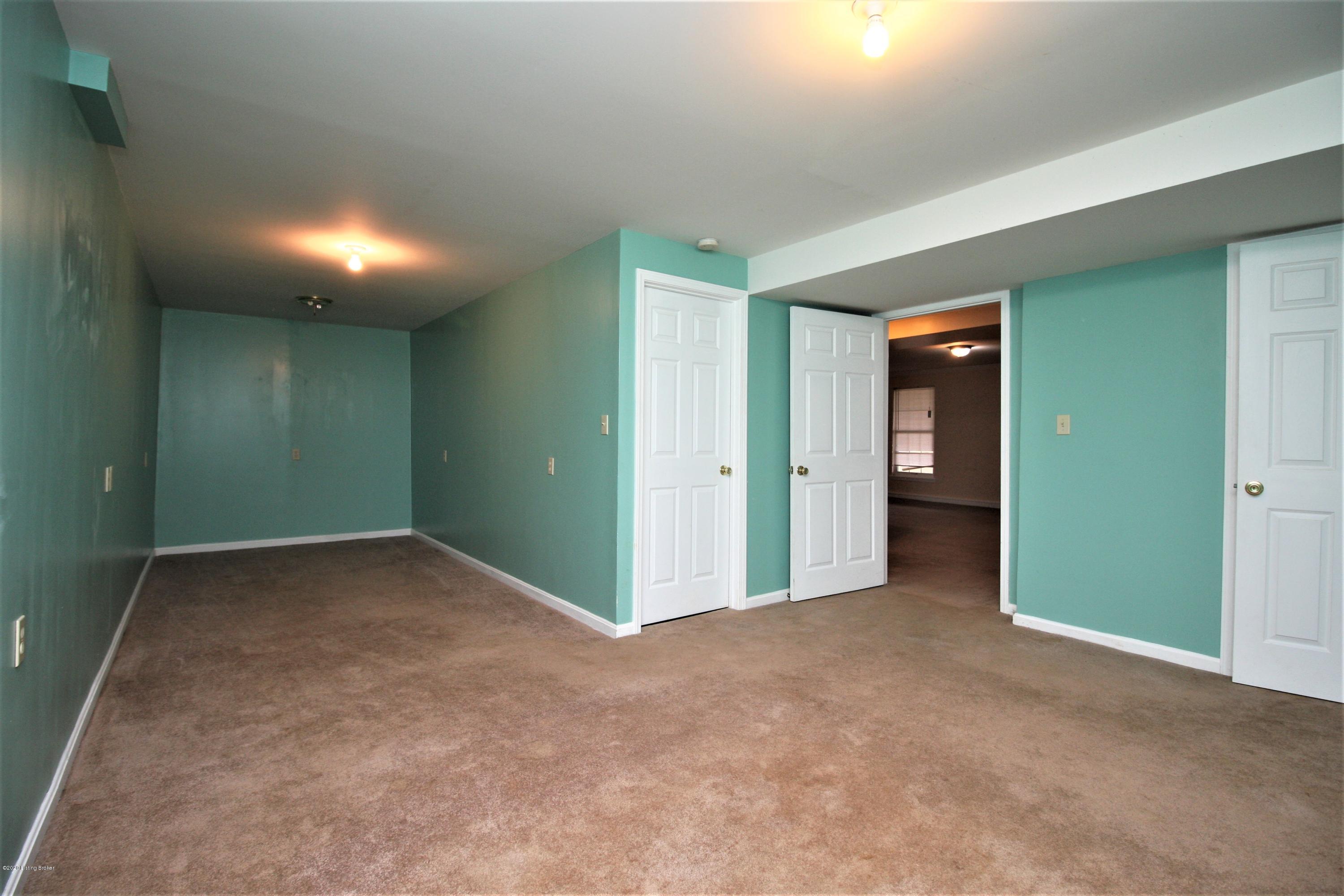 8733 Lagrange Road La Grange, KY 40031 - Photo 39 of 50 IMG_7981