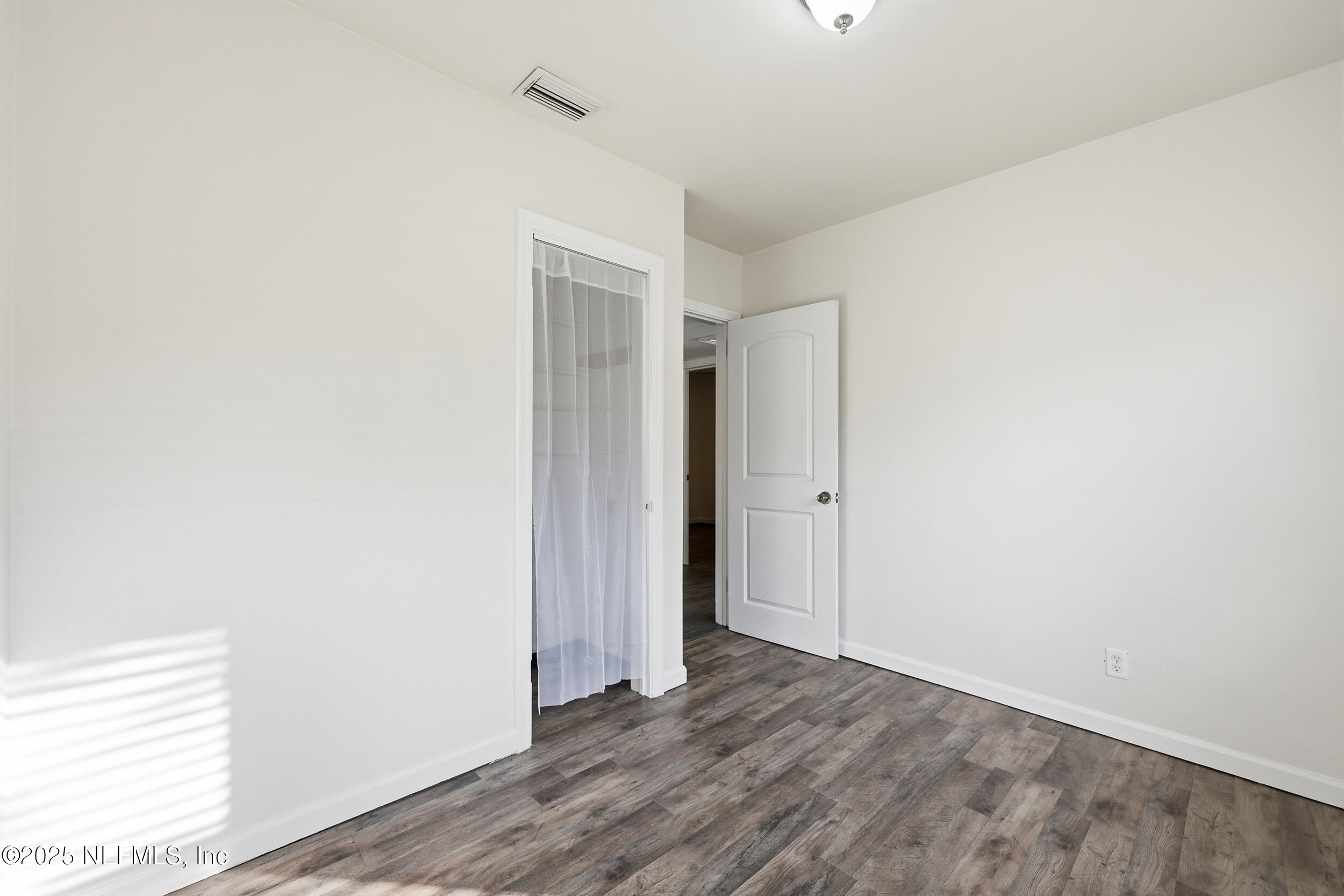 2947 Kline Road Jacksonville, FL 32246 - Photo 16 of 29 a view of an empty room