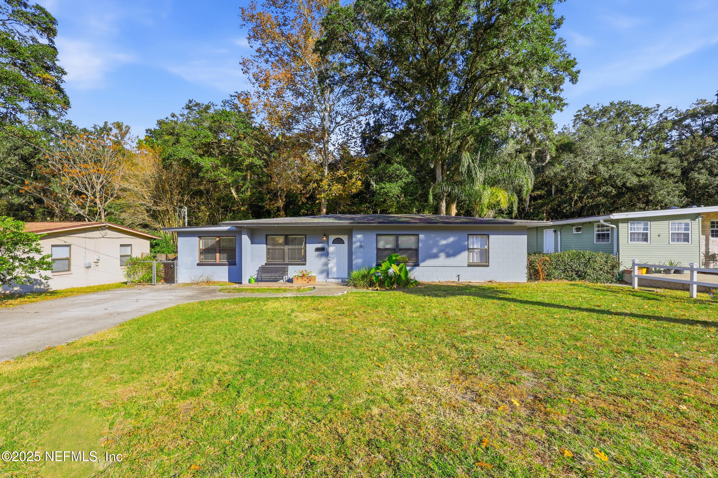 2947 Kline Road Jacksonville, FL 32246 - Photo 24 of 29 front view of a house with a big yard