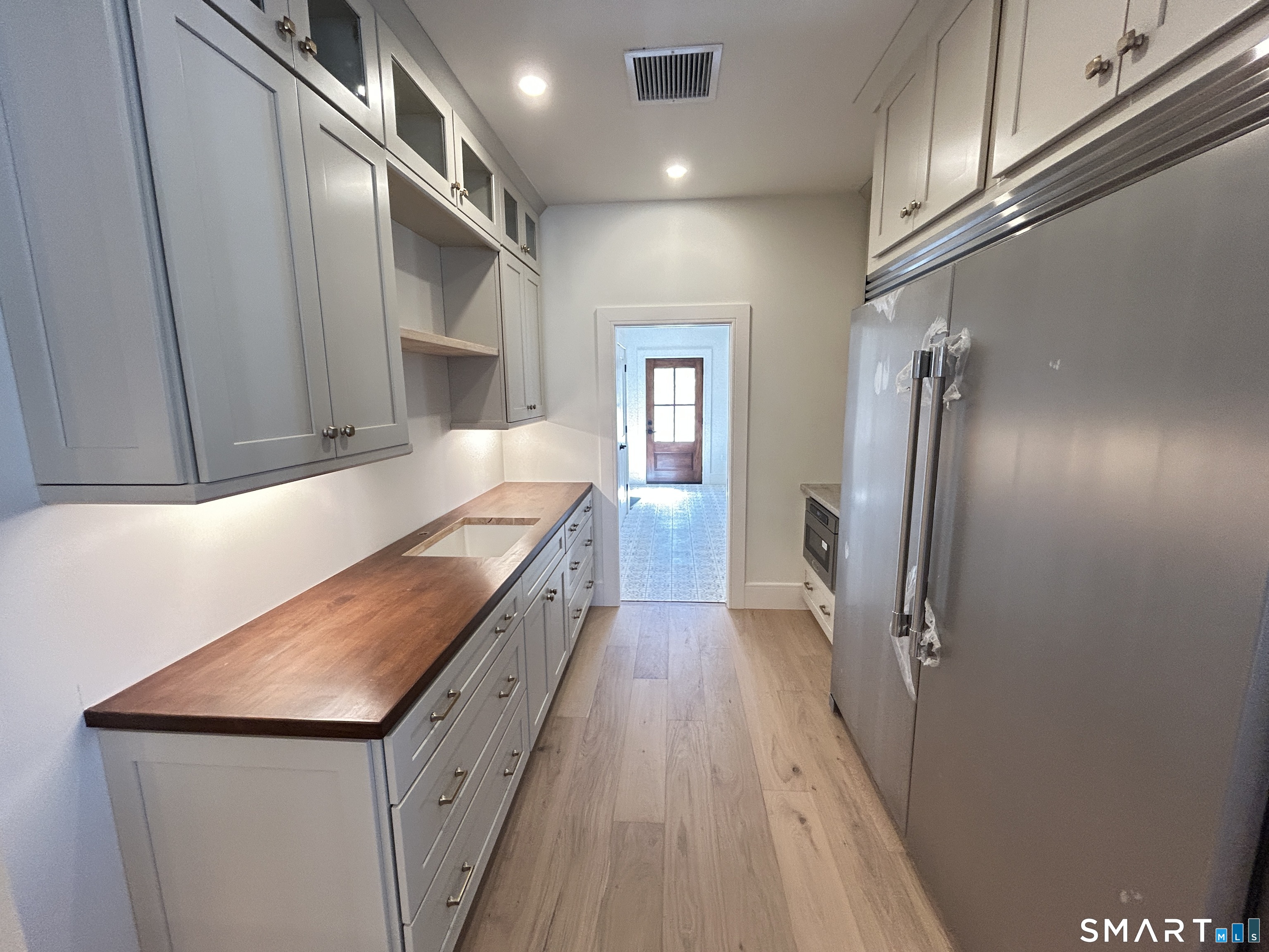 12 Chestnut Lane Washington, CT 06777 - Photo 16 of 40 BUTLERS PANTRY