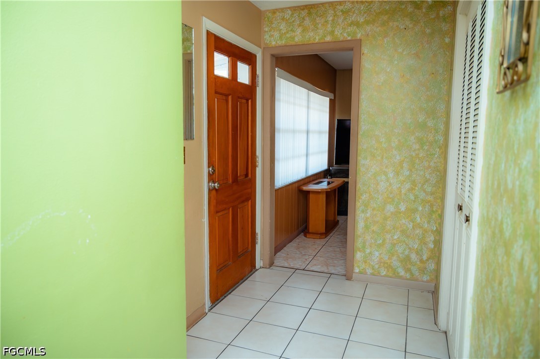 2705 Sheringham Road Orlando, FL 32808 - Photo 4 of 29
