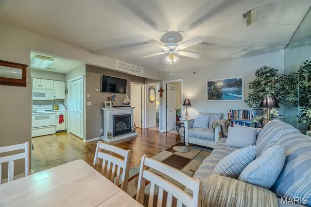 $225,000 | 40 Lighthouse Road, Unit 3304, Lake Ozark, MO 65049