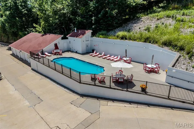 $225,000 | 40 Lighthouse Road, Unit 3304, Lake Ozark, MO 65049