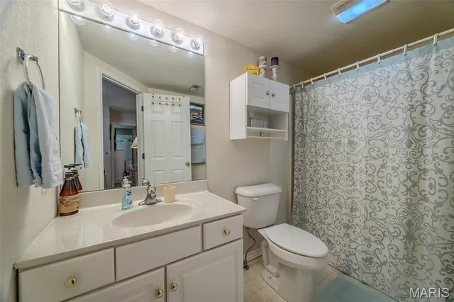 $225,000 | 40 Lighthouse Road, Unit 3304, Lake Ozark, MO 65049