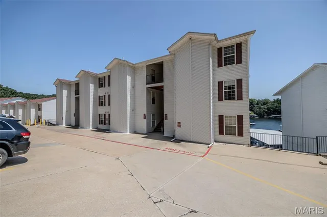 $225,000 | 40 Lighthouse Road, Unit 3304, Lake Ozark, MO 65049