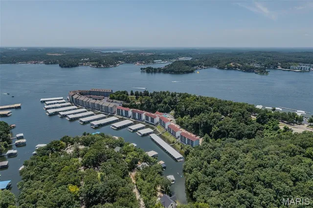 $225,000 | 40 Lighthouse Road, Unit 3304, Lake Ozark, MO 65049