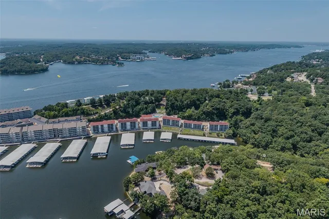 $225,000 | 40 Lighthouse Road, Unit 3304, Lake Ozark, MO 65049