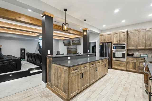 $2,300,000 | 32170 Bent Oak Trail, Niles, MI 49120