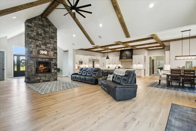 $2,300,000 | 32170 Bent Oak Trail, Niles, MI 49120