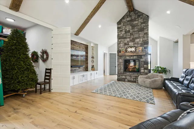 $2,300,000 | 32170 Bent Oak Trail, Niles, MI 49120