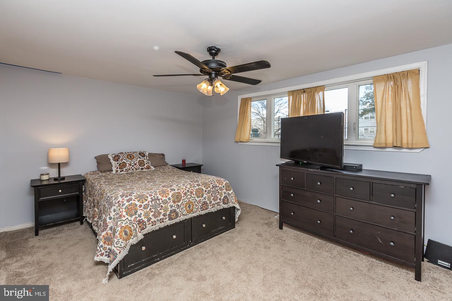 12154 Rambler Road Philadelphia, PA 19154 - Photo 13 of 27