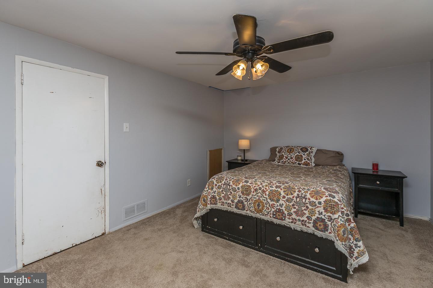 12154 Rambler Road Philadelphia, PA 19154 - Photo 14 of 27