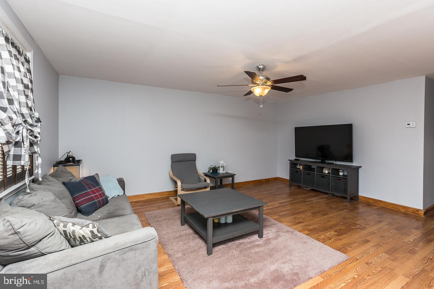 12154 Rambler Road Philadelphia, PA 19154 - Photo 5 of 27