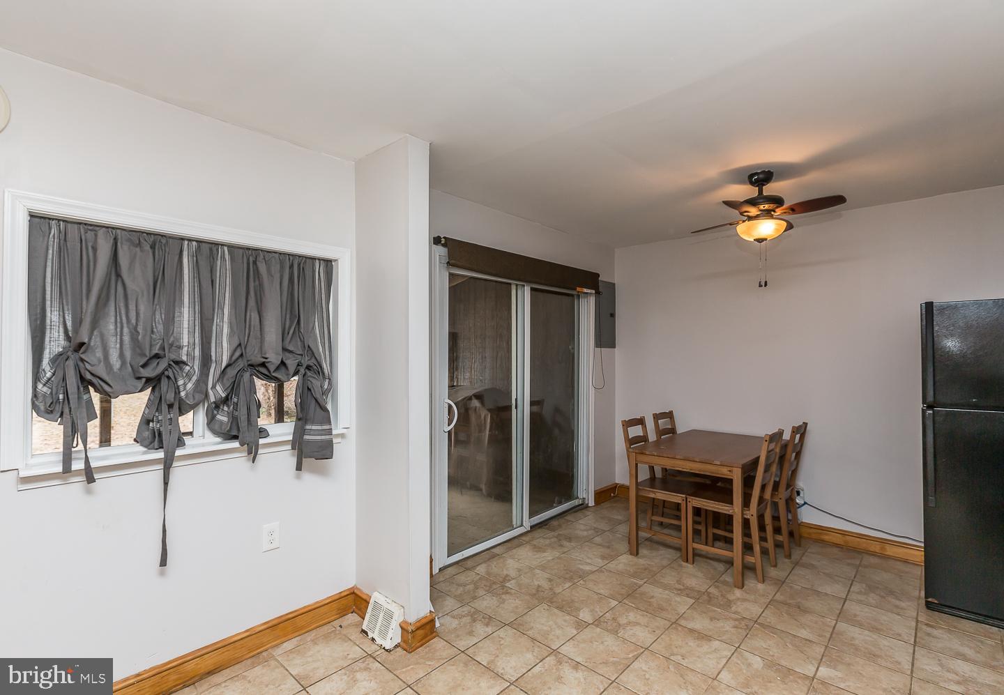 12154 Rambler Road Philadelphia, PA 19154 - Photo 8 of 27