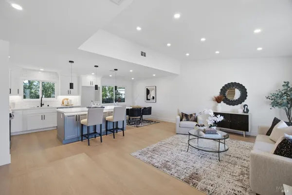 $629,999 | 206 Millbrook Way, Vacaville, CA 95687