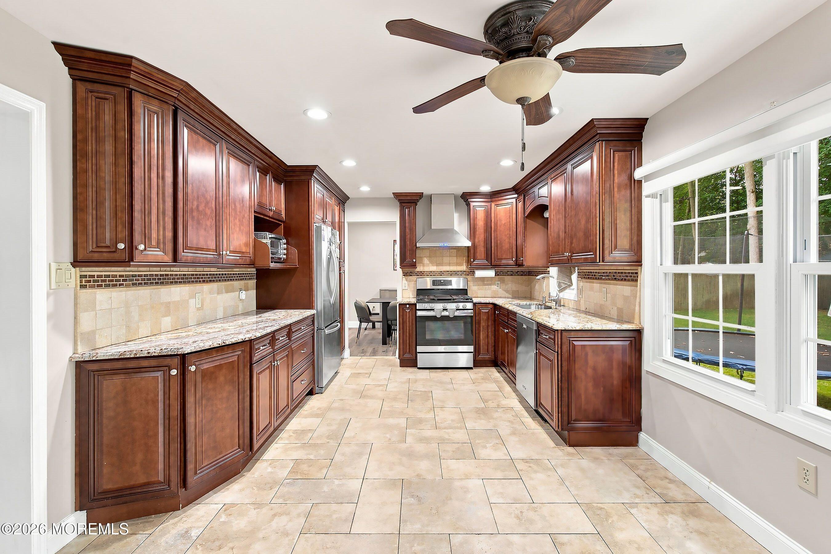 20 Hemlock Hill Road Jackson, NJ 08527 - Photo 12 of 37 12-Kitchen 1a