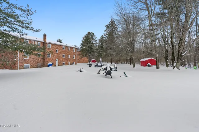 $1,500 | 11-21 Ashdown Road, Unit 15C, Clifton Park, NY 12019