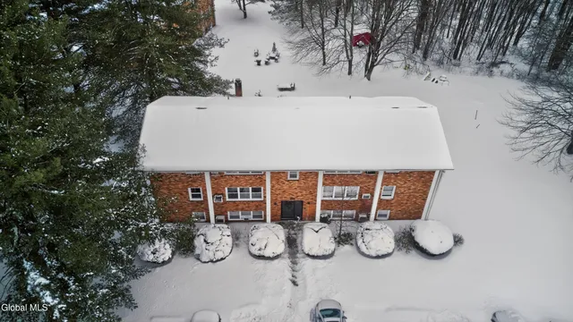 $1,500 | 11-21 Ashdown Road, Unit 15C, Clifton Park, NY 12019