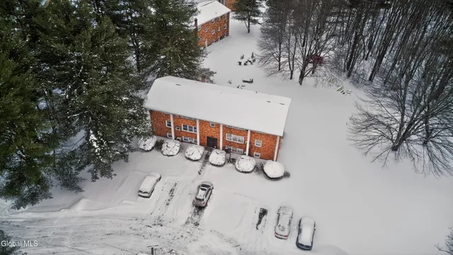 $1,500 | 11-21 Ashdown Road, Unit 15C, Clifton Park, NY 12019