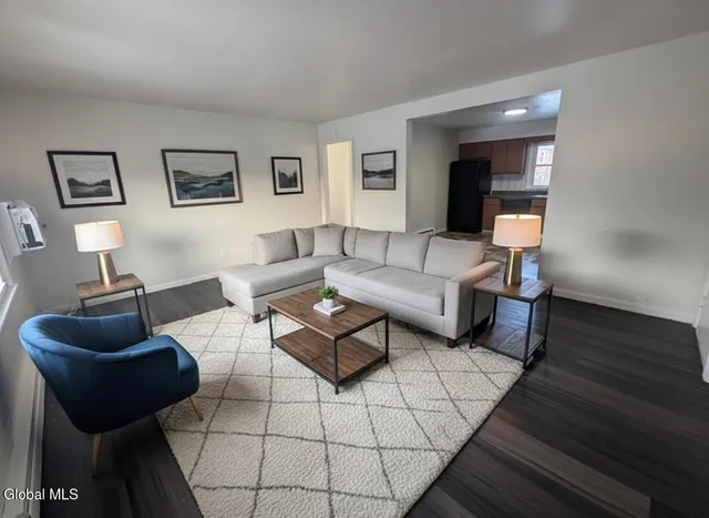 $1,500 | 11-21 Ashdown Road, Unit 15C, Clifton Park, NY 12019