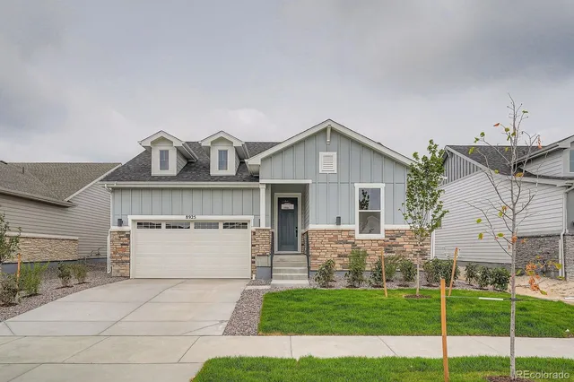$831,000 | 8925 South Riviera Way, Aurora, CO 80016