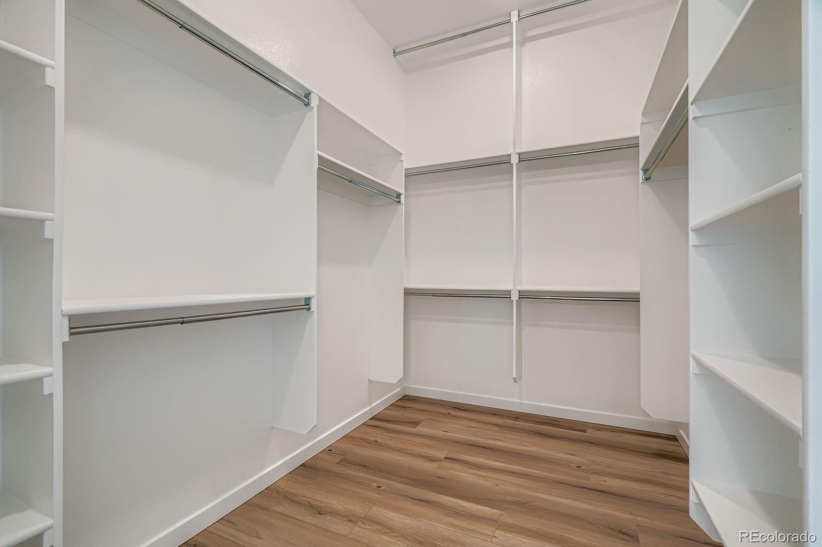 8925 South Riviera Way Aurora, CO 80016 - Photo 17 of 28