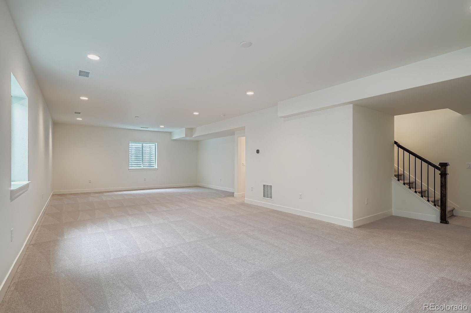 8925 South Riviera Way Aurora, CO 80016 - Photo 23 of 28